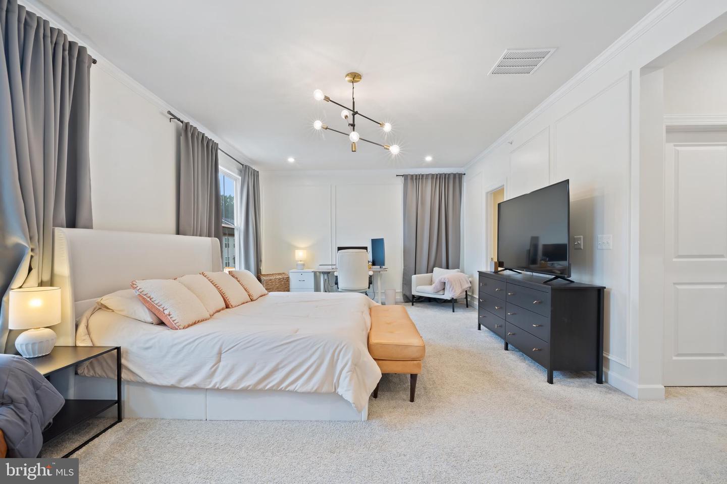 12363 AZURE LN #42, FAIRFAX, Virginia 22033, 3 Bedrooms Bedrooms, ,2 BathroomsBathrooms,Residential,For sale,12363 AZURE LN #42,VAFX2243020 MLS # VAFX2243020