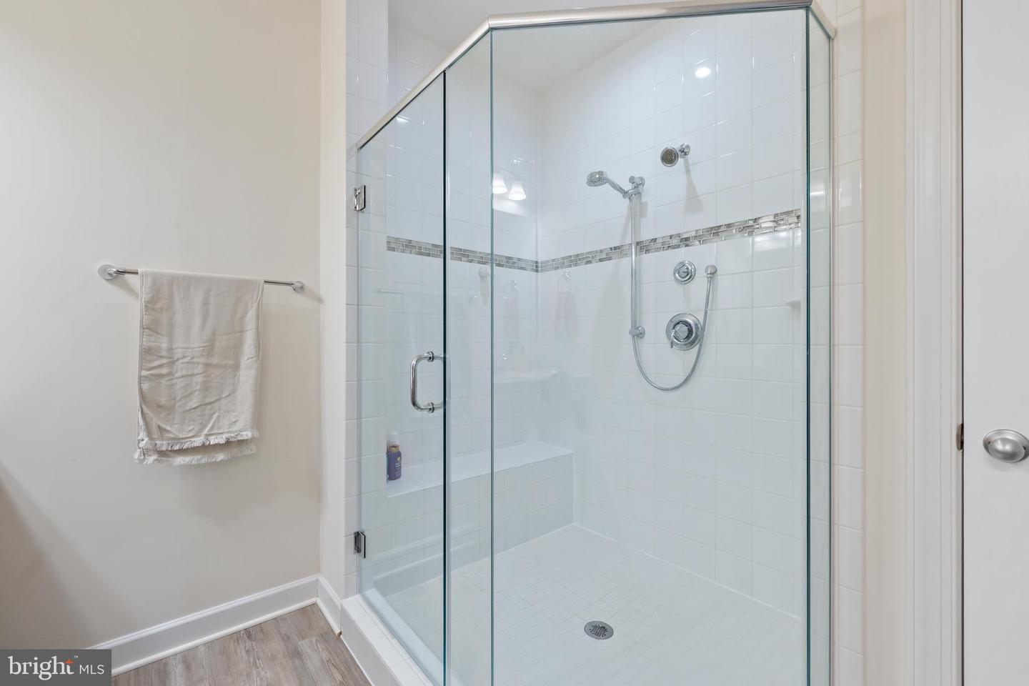 12363 AZURE LN #42, FAIRFAX, Virginia 22033, 3 Bedrooms Bedrooms, ,2 BathroomsBathrooms,Residential,For sale,12363 AZURE LN #42,VAFX2243020 MLS # VAFX2243020