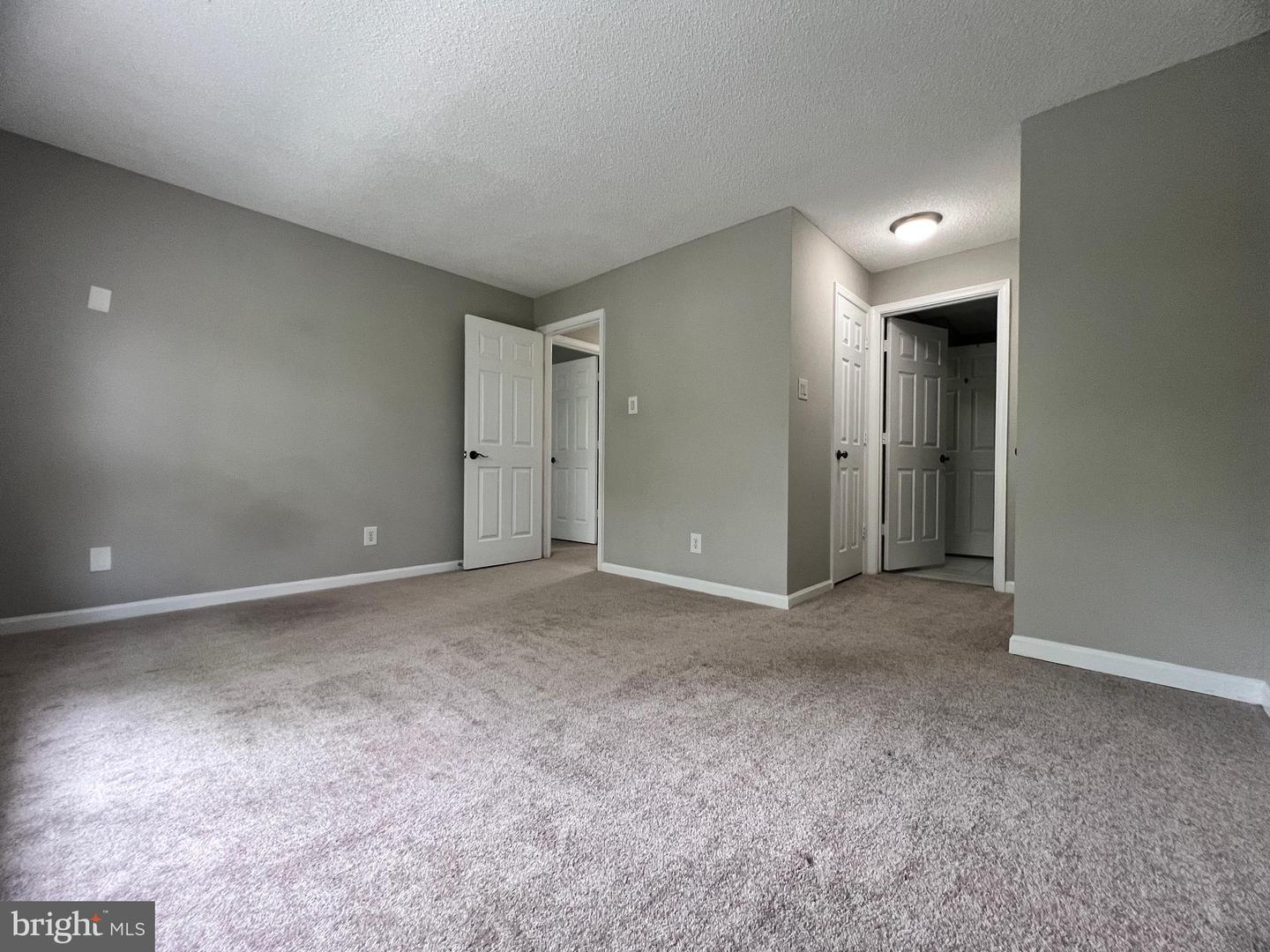 12106 GREENWAY CT #302, FAIRFAX, Virginia 22033, 3 Bedrooms Bedrooms, ,2 BathroomsBathrooms,Residential,For sale,12106 GREENWAY CT #302,VAFX2243030 MLS # VAFX2243030