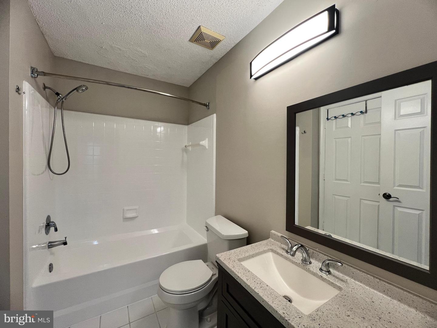 12106 GREENWAY CT #302, FAIRFAX, Virginia 22033, 3 Bedrooms Bedrooms, ,2 BathroomsBathrooms,Residential,For sale,12106 GREENWAY CT #302,VAFX2243030 MLS # VAFX2243030