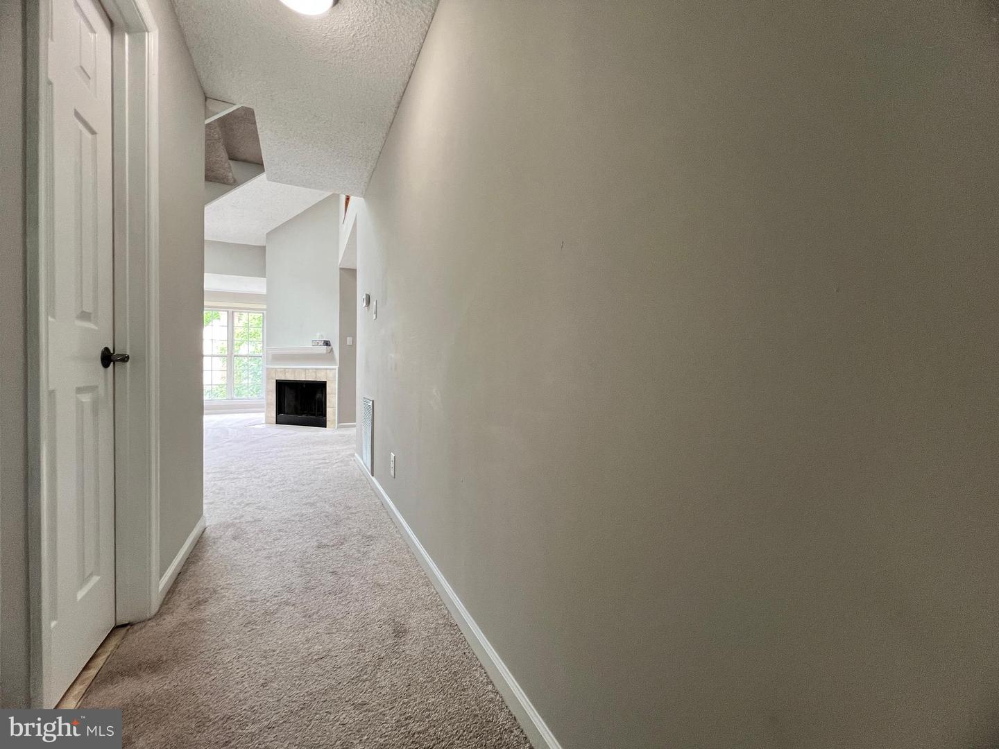 12106 GREENWAY CT #302, FAIRFAX, Virginia 22033, 3 Bedrooms Bedrooms, ,2 BathroomsBathrooms,Residential,For sale,12106 GREENWAY CT #302,VAFX2243030 MLS # VAFX2243030