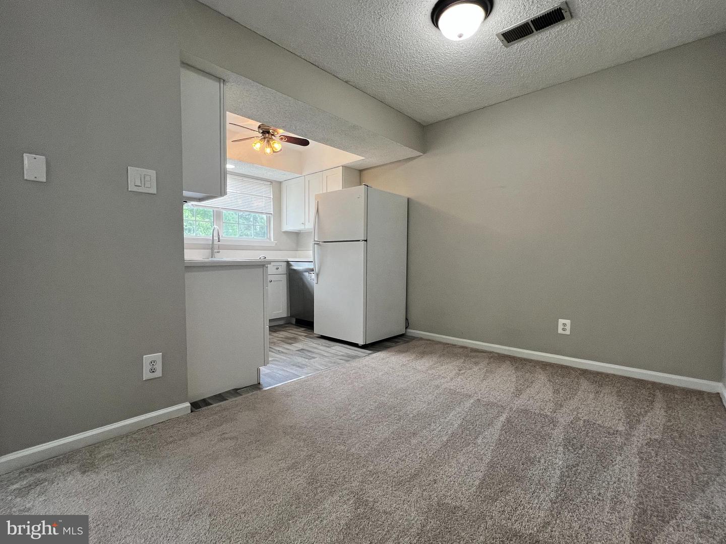 12106 GREENWAY CT #302, FAIRFAX, Virginia 22033, 3 Bedrooms Bedrooms, ,2 BathroomsBathrooms,Residential,For sale,12106 GREENWAY CT #302,VAFX2243030 MLS # VAFX2243030