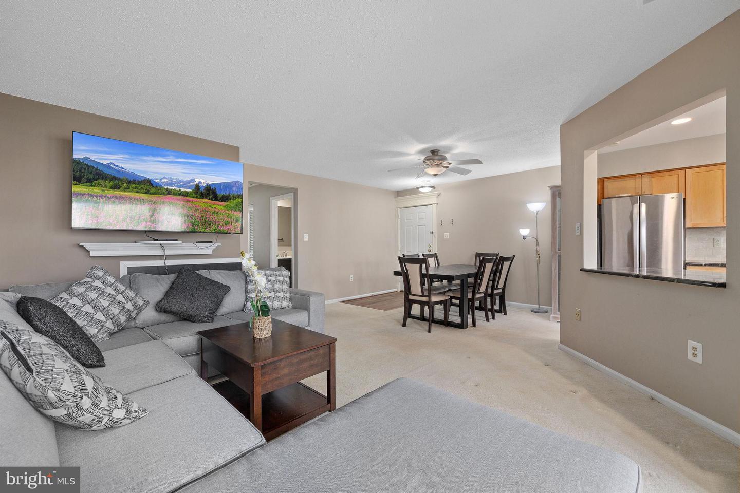 7596-I LAKESIDE VILLAGE DR, FALLS CHURCH, Virginia 22042, 2 Bedrooms Bedrooms, ,2 BathroomsBathrooms,Residential,For sale,7596-I LAKESIDE VILLAGE DR,VAFX2243034 MLS # VAFX2243034