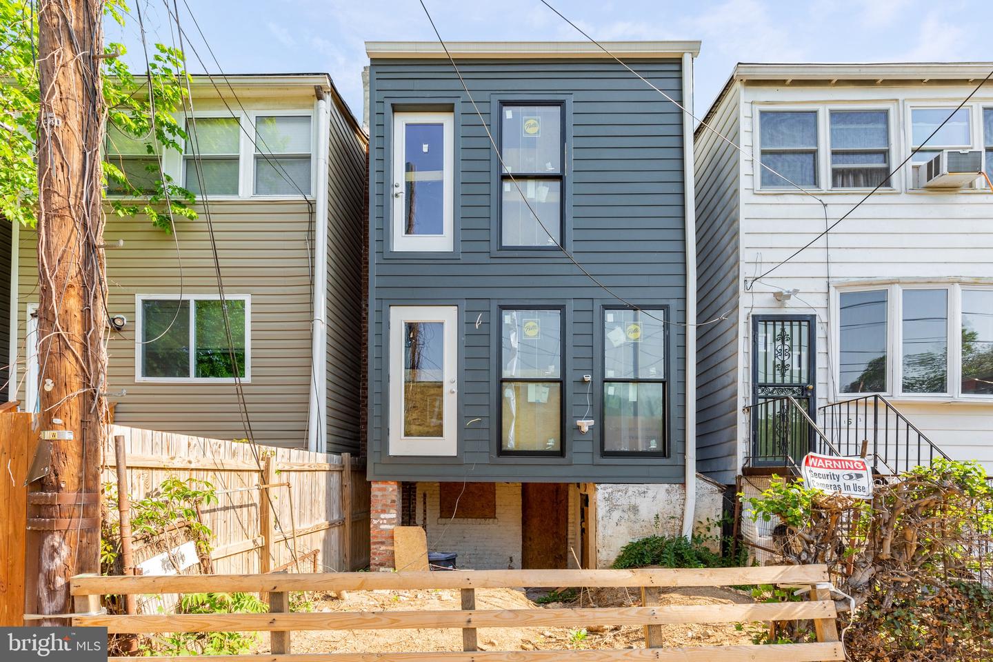 1661 ROSEDALE ST NE, WASHINGTON, District Of Columbia 20002, 3 Bedrooms Bedrooms, ,3 BathroomsBathrooms,Residential,For sale,1661 ROSEDALE ST NE,DCDC2202338 MLS # DCDC2202338