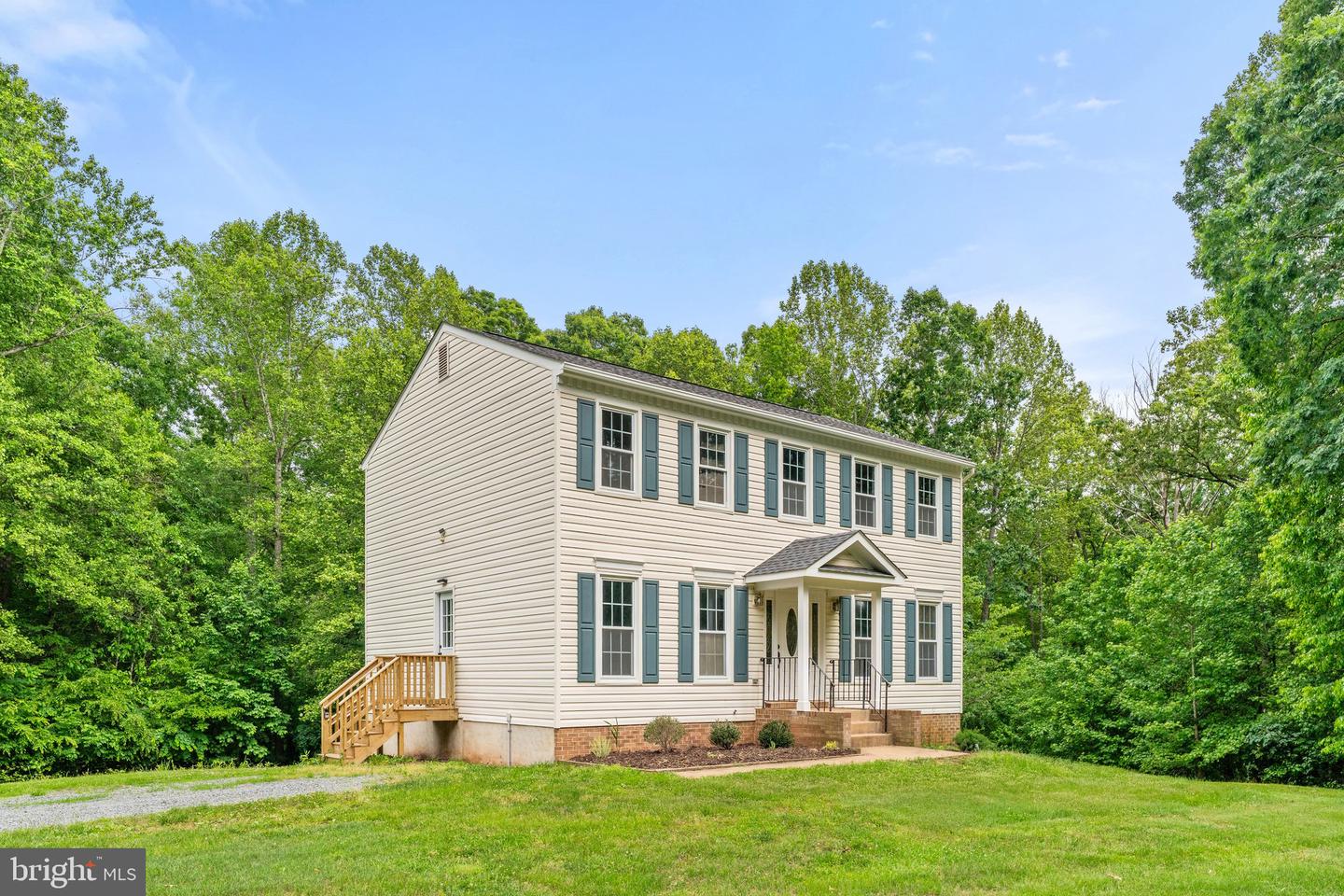 183 LAKELAND ROAD, STAFFORD, Virginia 22554, 5 Bedrooms Bedrooms, ,3 BathroomsBathrooms,Residential,For sale,183 LAKELAND ROAD,VAST2039190 MLS # VAST2039190