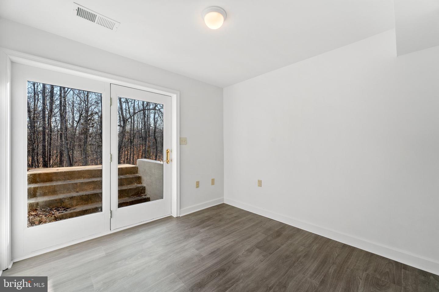 183 LAKELAND ROAD, STAFFORD, Virginia 22554, 5 Bedrooms Bedrooms, ,3 BathroomsBathrooms,Residential,For sale,183 LAKELAND ROAD,VAST2039190 MLS # VAST2039190