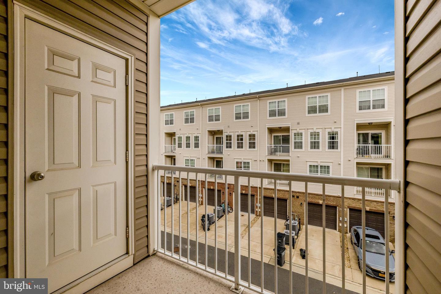 43469 TOWN GATE SQ, CHANTILLY, Virginia 20152, 3 Bedrooms Bedrooms, ,2 BathroomsBathrooms,Residential,For sale,43469 TOWN GATE SQ,VALO2097758 MLS # VALO2097758