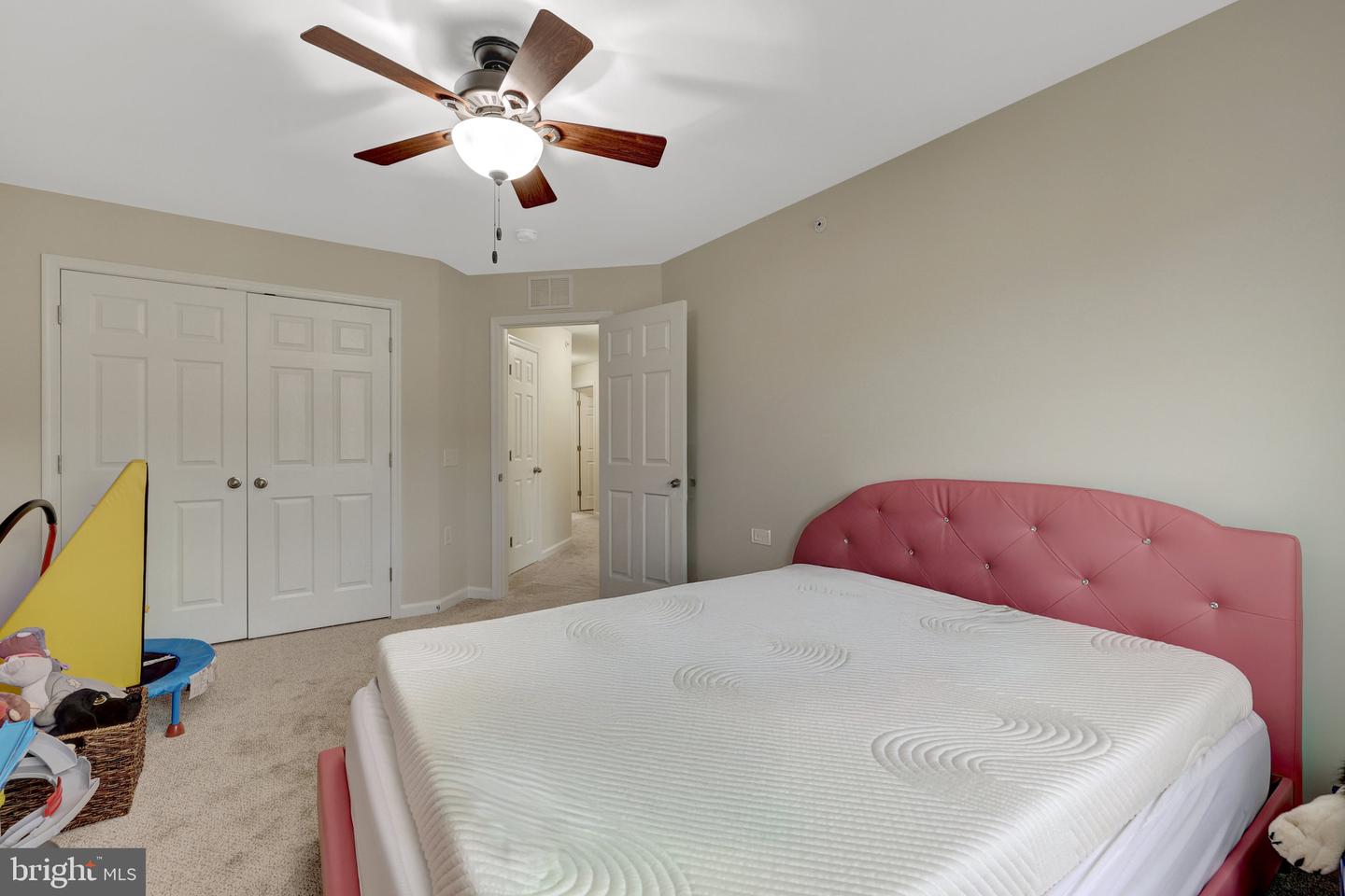43469 TOWN GATE SQ, CHANTILLY, Virginia 20152, 3 Bedrooms Bedrooms, ,2 BathroomsBathrooms,Residential,For sale,43469 TOWN GATE SQ,VALO2097758 MLS # VALO2097758