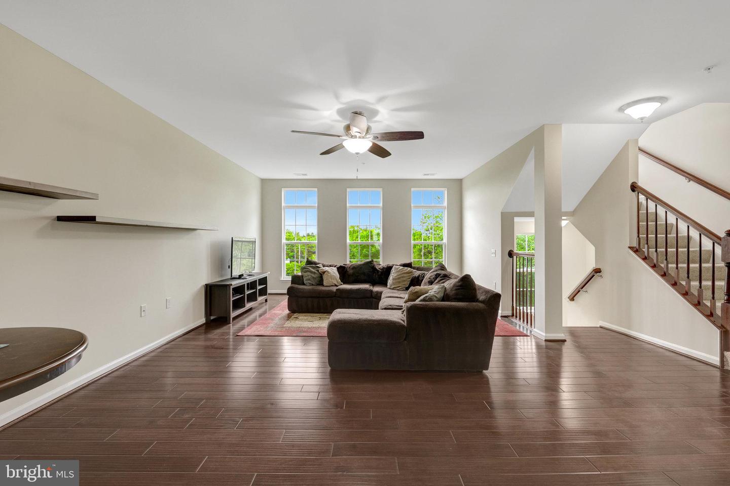 43469 TOWN GATE SQ, CHANTILLY, Virginia 20152, 3 Bedrooms Bedrooms, ,2 BathroomsBathrooms,Residential,For sale,43469 TOWN GATE SQ,VALO2097758 MLS # VALO2097758