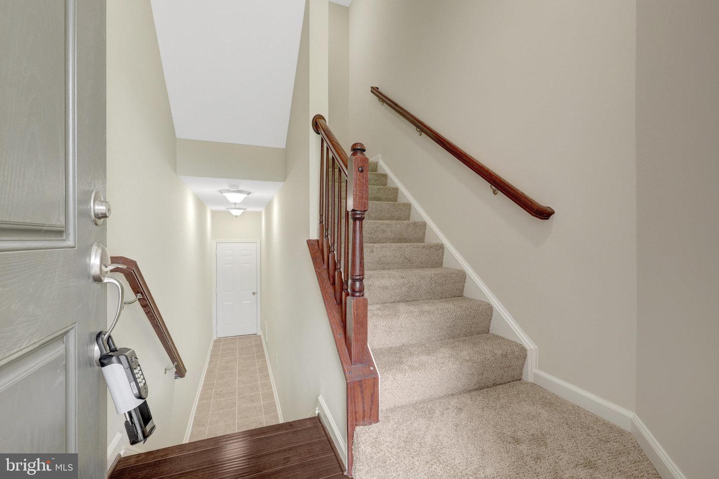43469 TOWN GATE SQ, CHANTILLY, Virginia 20152, 3 Bedrooms Bedrooms, ,2 BathroomsBathrooms,Residential,For sale,43469 TOWN GATE SQ,VALO2097758 MLS # VALO2097758