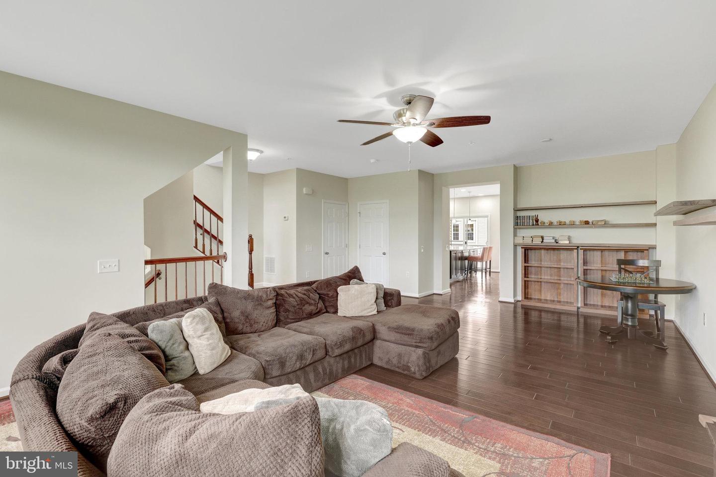 43469 TOWN GATE SQ, CHANTILLY, Virginia 20152, 3 Bedrooms Bedrooms, ,2 BathroomsBathrooms,Residential,For sale,43469 TOWN GATE SQ,VALO2097758 MLS # VALO2097758