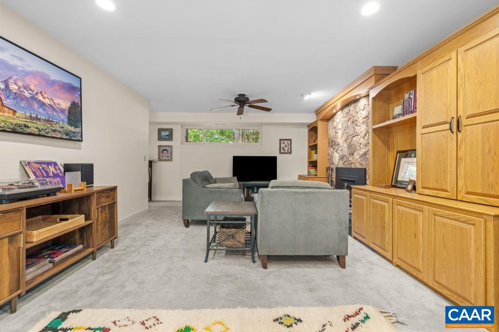 213 TURKEY RIDGE RD, CHARLOTTESVILLE, Virginia 22903, 3 Bedrooms Bedrooms, ,2 BathroomsBathrooms,Residential,For sale,213 TURKEY RIDGE RD,664931 MLS # 664931
