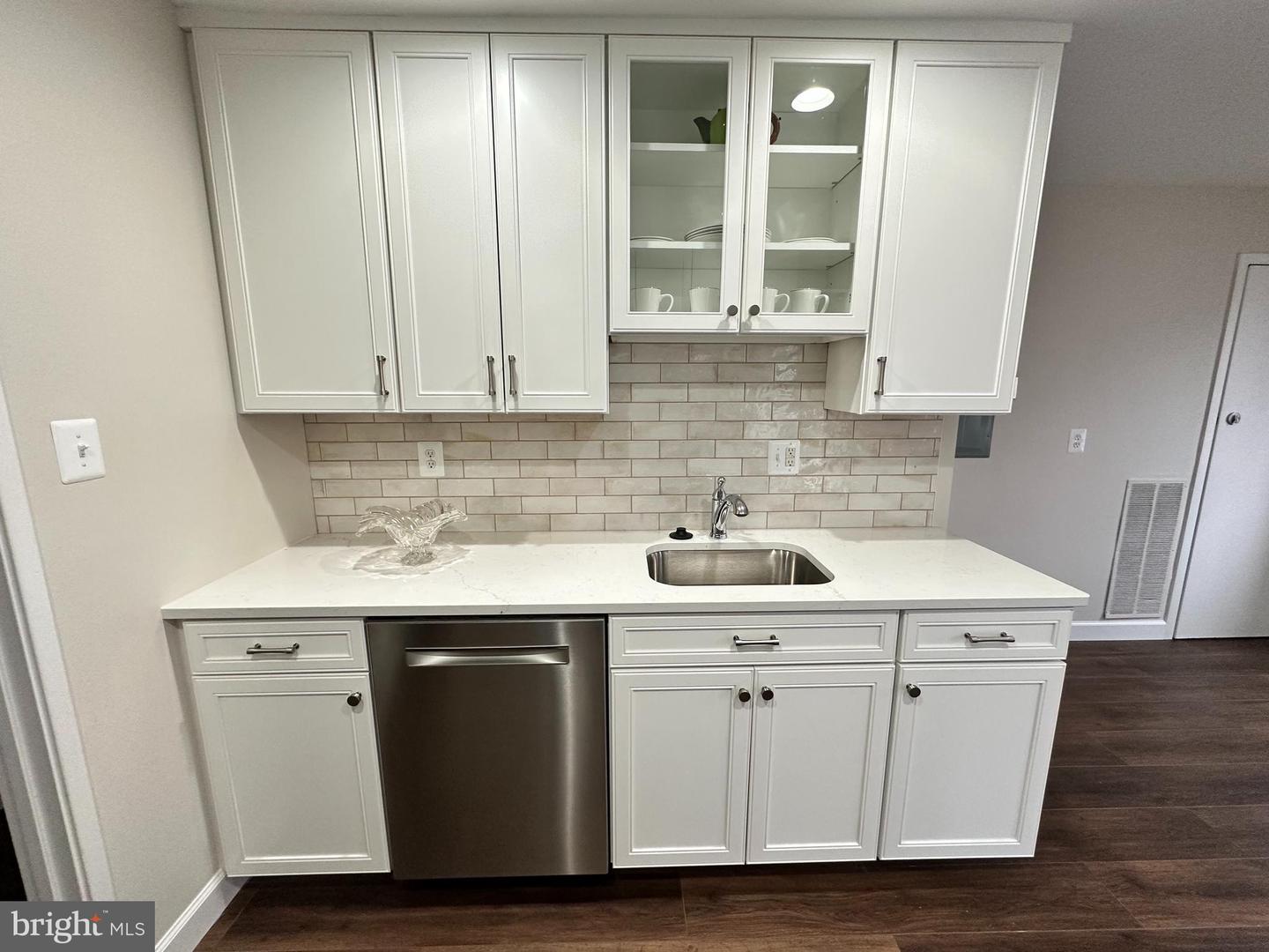 517 FLORIDA AVE #T4, HERNDON, Virginia 20170, 2 Bedrooms Bedrooms, ,2 BathroomsBathrooms,Residential,For sale,517 FLORIDA AVE #T4,VAFX2243058 MLS # VAFX2243058