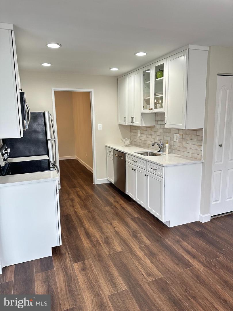 517 FLORIDA AVE #T4, HERNDON, Virginia 20170, 2 Bedrooms Bedrooms, ,2 BathroomsBathrooms,Residential,For sale,517 FLORIDA AVE #T4,VAFX2243058 MLS # VAFX2243058