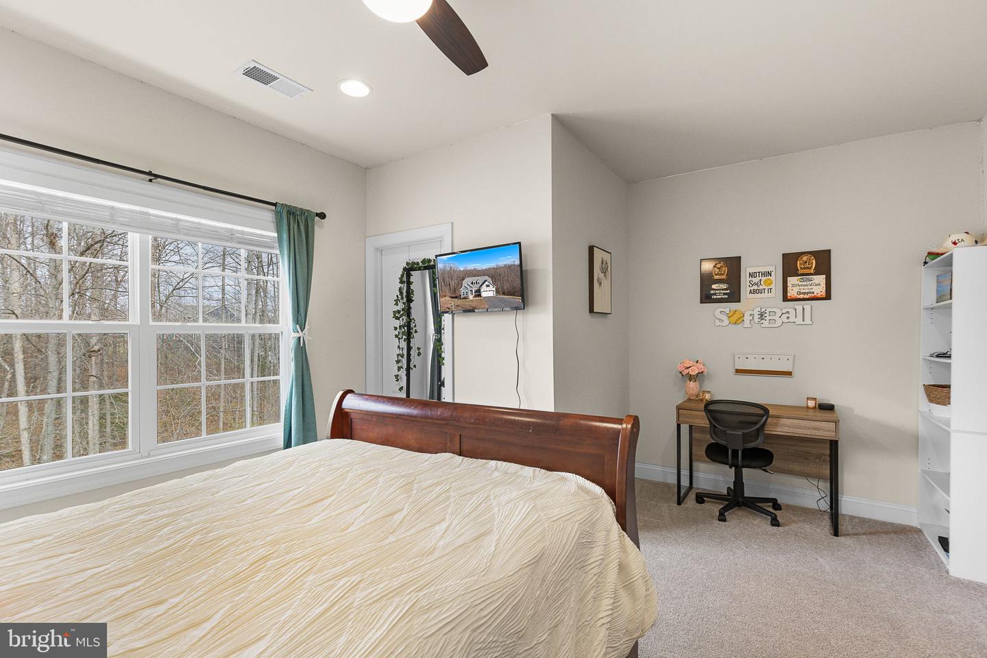 85 LOCKSLEY LN, FREDERICKSBURG, Virginia 22406, 5 Bedrooms Bedrooms, ,4 BathroomsBathrooms,Residential,For sale,85 LOCKSLEY LN,VAST2039192 MLS # VAST2039192