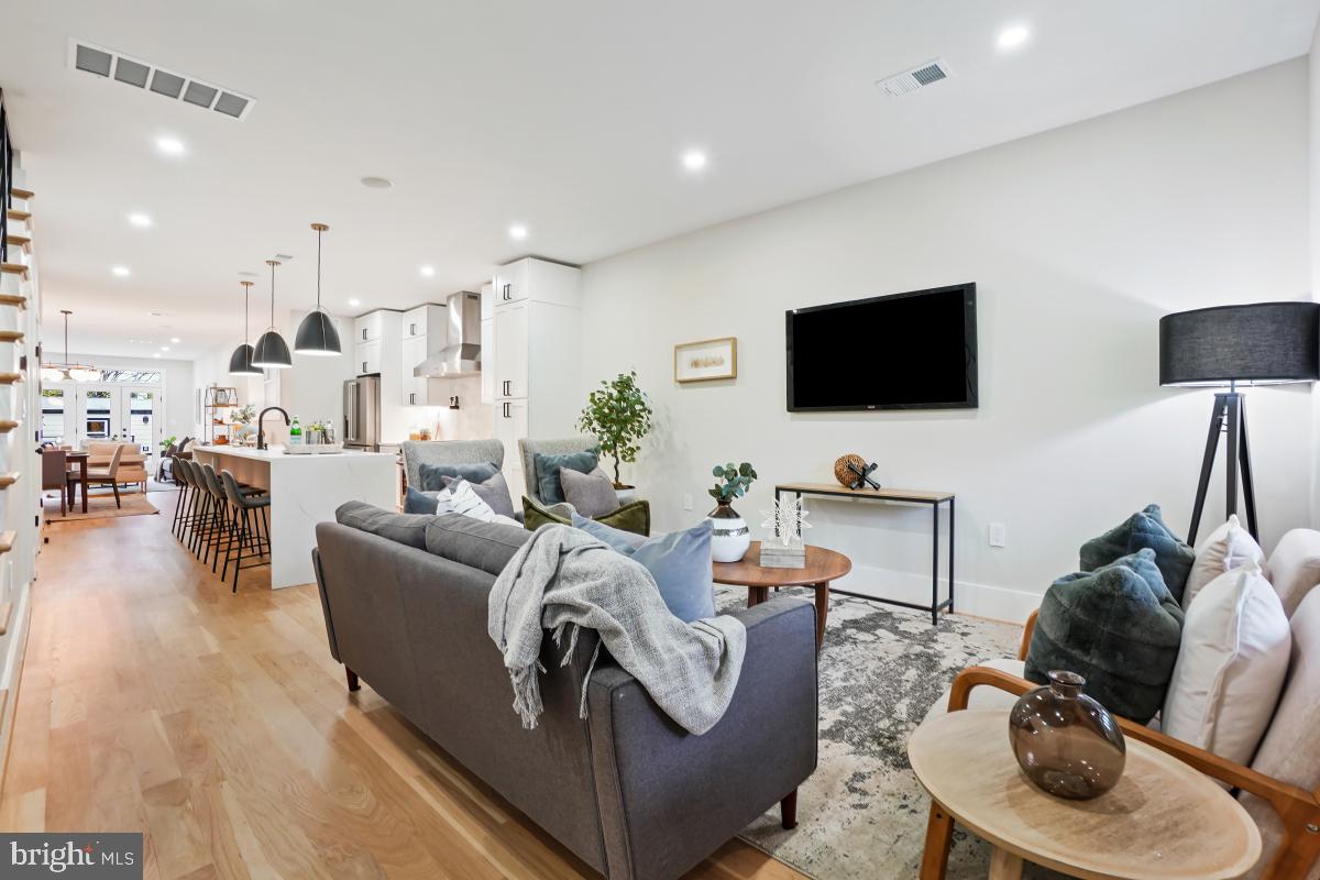 1341 QUINCY ST NW, WASHINGTON, District Of Columbia 20011, 5 Bedrooms Bedrooms, ,3 BathroomsBathrooms,Residential,For sale,1341 QUINCY ST NW,DCDC2202384 MLS # DCDC2202384