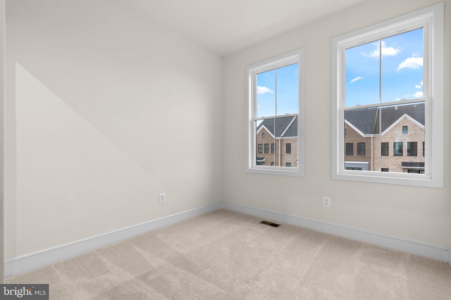23062 SOARING HEIGHTS TER, ASHBURN, Virginia 20148, 3 Bedrooms Bedrooms, ,2 BathroomsBathrooms,Residential,For sale,23062 SOARING HEIGHTS TER,VALO2097786 MLS # VALO2097786