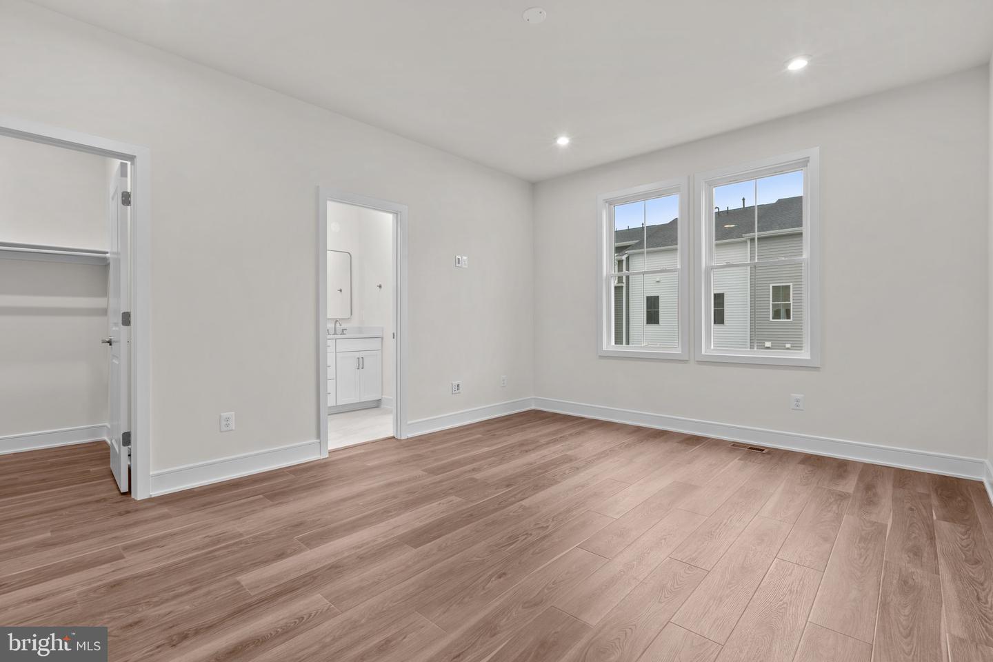 23062 SOARING HEIGHTS TER, ASHBURN, Virginia 20148, 3 Bedrooms Bedrooms, ,2 BathroomsBathrooms,Residential,For sale,23062 SOARING HEIGHTS TER,VALO2097786 MLS # VALO2097786