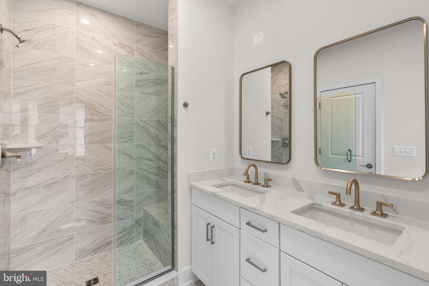 23062 SOARING HEIGHTS TER, ASHBURN, Virginia 20148, 3 Bedrooms Bedrooms, ,2 BathroomsBathrooms,Residential,For sale,23062 SOARING HEIGHTS TER,VALO2097786 MLS # VALO2097786