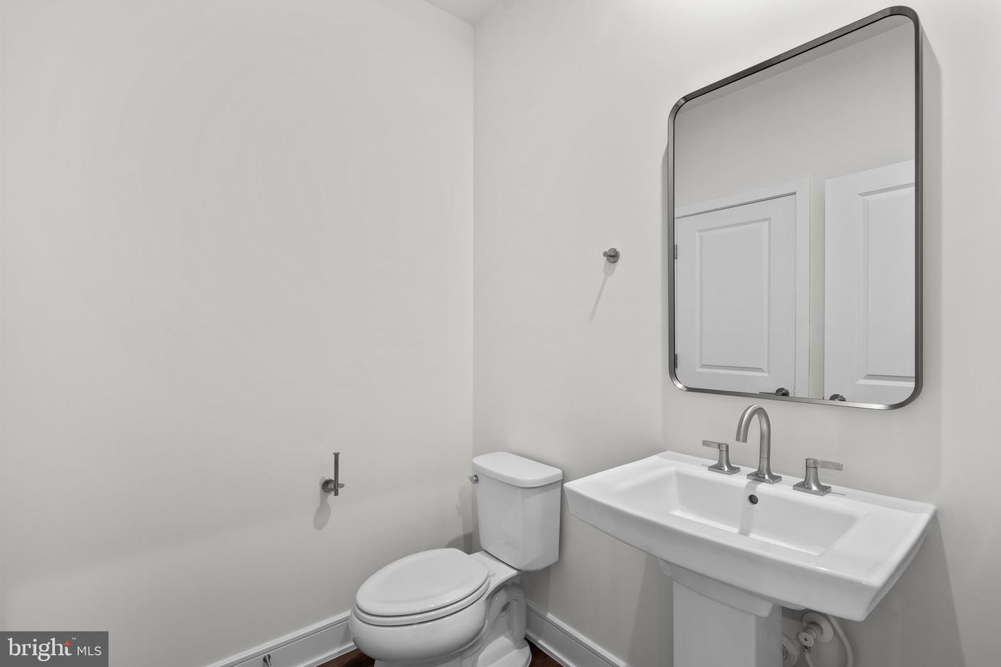 23062 SOARING HEIGHTS TER, ASHBURN, Virginia 20148, 3 Bedrooms Bedrooms, ,2 BathroomsBathrooms,Residential,For sale,23062 SOARING HEIGHTS TER,VALO2097786 MLS # VALO2097786