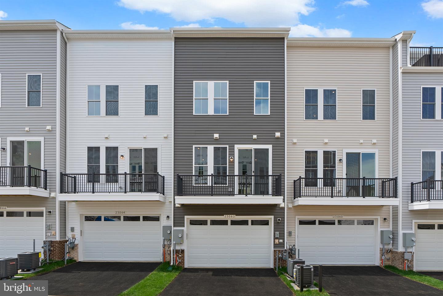 23062 SOARING HEIGHTS TER, ASHBURN, Virginia 20148, 3 Bedrooms Bedrooms, ,2 BathroomsBathrooms,Residential,For sale,23062 SOARING HEIGHTS TER,VALO2097786 MLS # VALO2097786