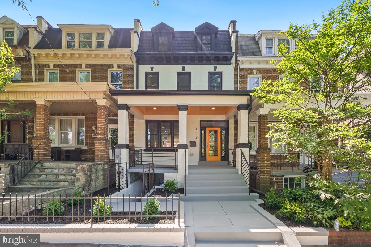 4214 14TH ST NW, WASHINGTON, District Of Columbia 20011, 5 Bedrooms Bedrooms, ,4 BathroomsBathrooms,Residential,For sale,4214 14TH ST NW,DCDC2202404 MLS # DCDC2202404