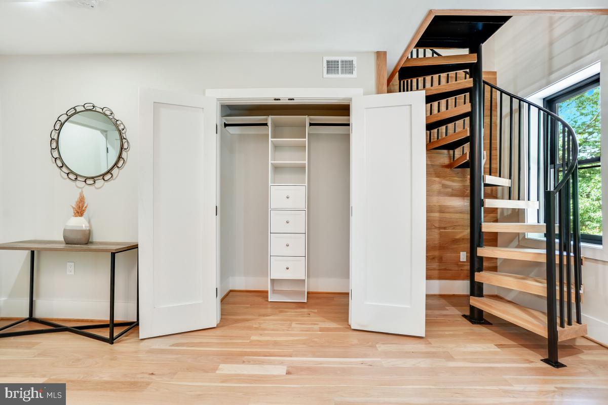 4214 14TH ST NW, WASHINGTON, District Of Columbia 20011, 5 Bedrooms Bedrooms, ,4 BathroomsBathrooms,Residential,For sale,4214 14TH ST NW,DCDC2202404 MLS # DCDC2202404