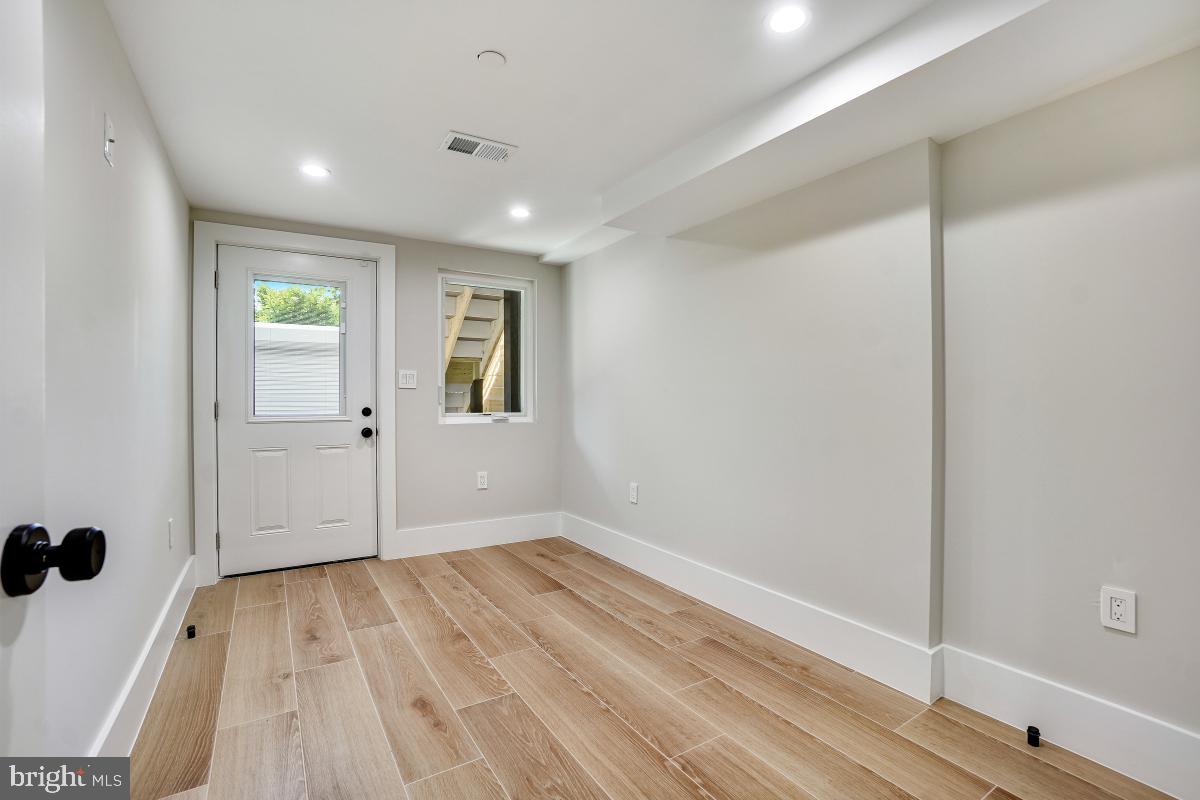 4214 14TH ST NW, WASHINGTON, District Of Columbia 20011, 5 Bedrooms Bedrooms, ,4 BathroomsBathrooms,Residential,For sale,4214 14TH ST NW,DCDC2202404 MLS # DCDC2202404