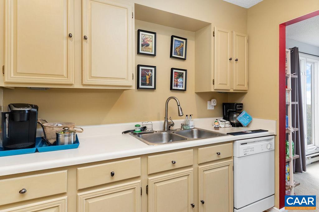 3211 NORTH RIDGE CONDOS, WINTERGREEN RESORT, Virginia 22967, 2 Bedrooms Bedrooms, ,2 BathroomsBathrooms,Residential,For sale,3211 NORTH RIDGE CONDOS,664953 MLS # 664953
