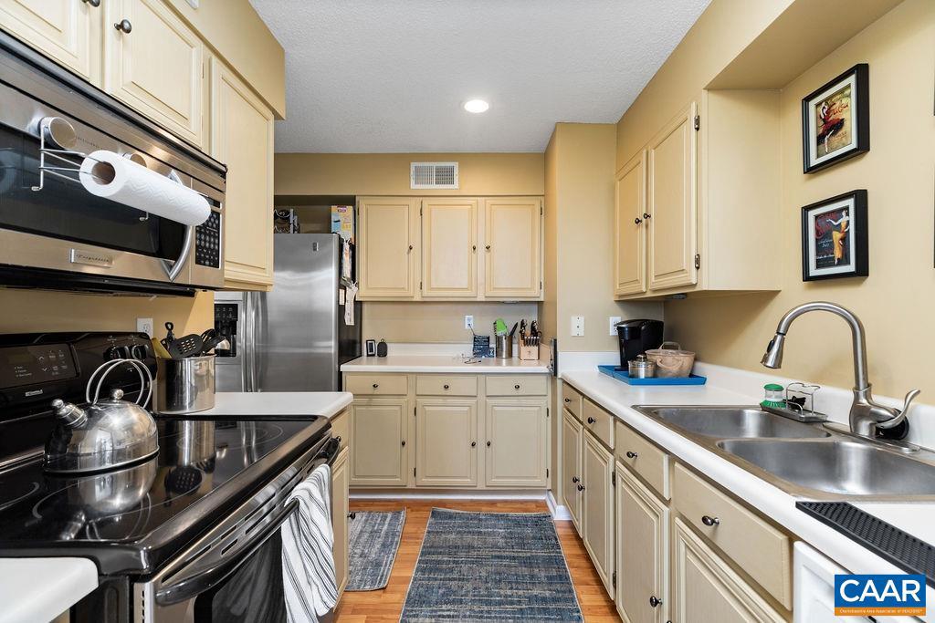 3211 NORTH RIDGE CONDOS, WINTERGREEN RESORT, Virginia 22967, 2 Bedrooms Bedrooms, ,2 BathroomsBathrooms,Residential,For sale,3211 NORTH RIDGE CONDOS,664953 MLS # 664953