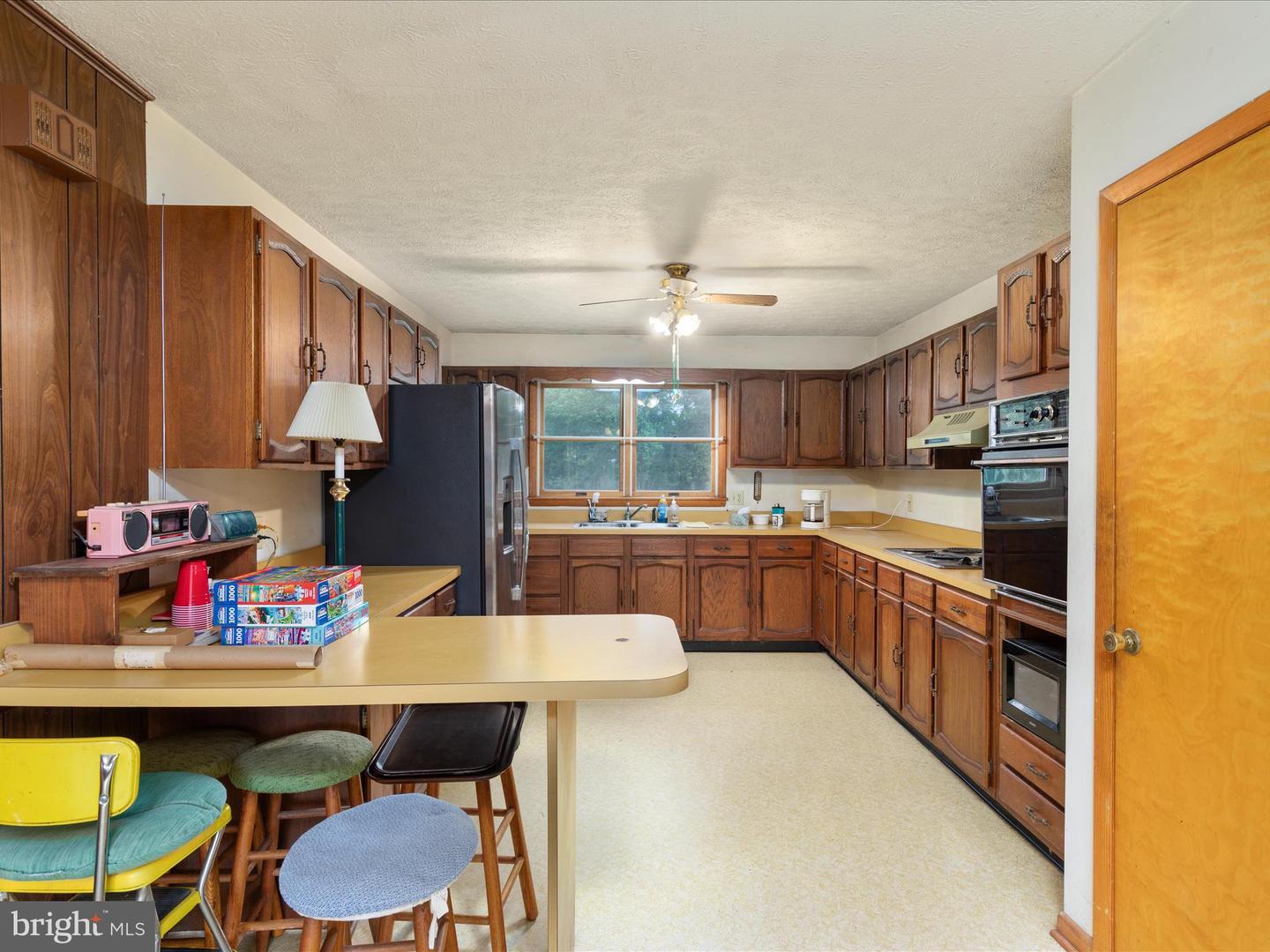 717 W LOCUST ST, WOODSTOCK, Virginia 22664, 3 Bedrooms Bedrooms, ,2 BathroomsBathrooms,Residential,For sale,717 W LOCUST ST,VASH2011570 MLS # VASH2011570
