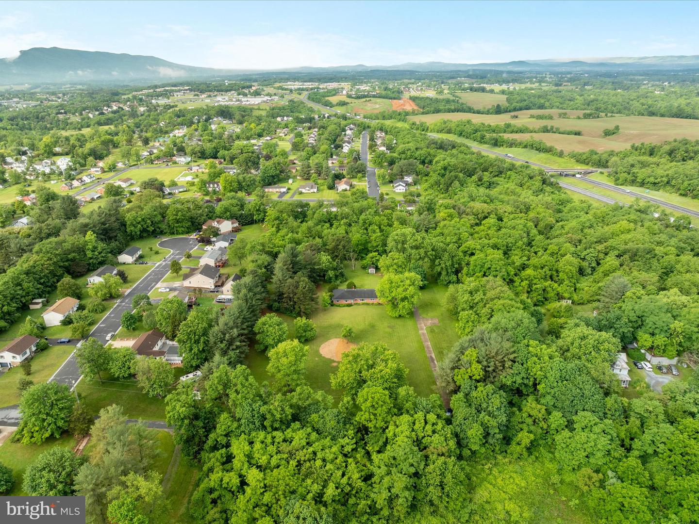 717 W LOCUST ST, WOODSTOCK, Virginia 22664, 3 Bedrooms Bedrooms, ,2 BathroomsBathrooms,Residential,For sale,717 W LOCUST ST,VASH2011570 MLS # VASH2011570