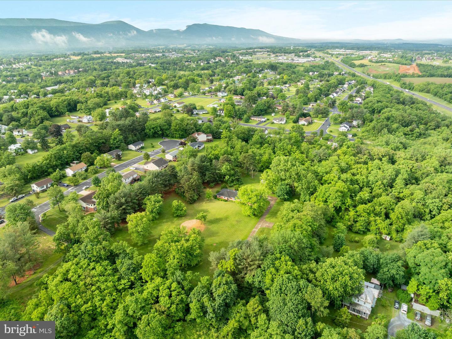 717 W LOCUST ST, WOODSTOCK, Virginia 22664, 3 Bedrooms Bedrooms, ,2 BathroomsBathrooms,Residential,For sale,717 W LOCUST ST,VASH2011570 MLS # VASH2011570