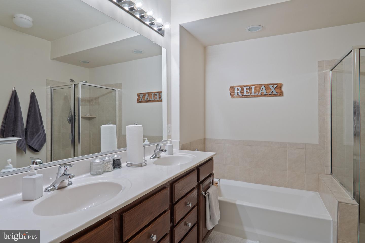 2671 SHEFFIELD HILL WAY, WOODBRIDGE, Virginia 22191, 2 Bedrooms Bedrooms, ,2 BathroomsBathrooms,Residential,For sale,2671 SHEFFIELD HILL WAY,VAPW2095534 MLS # VAPW2095534