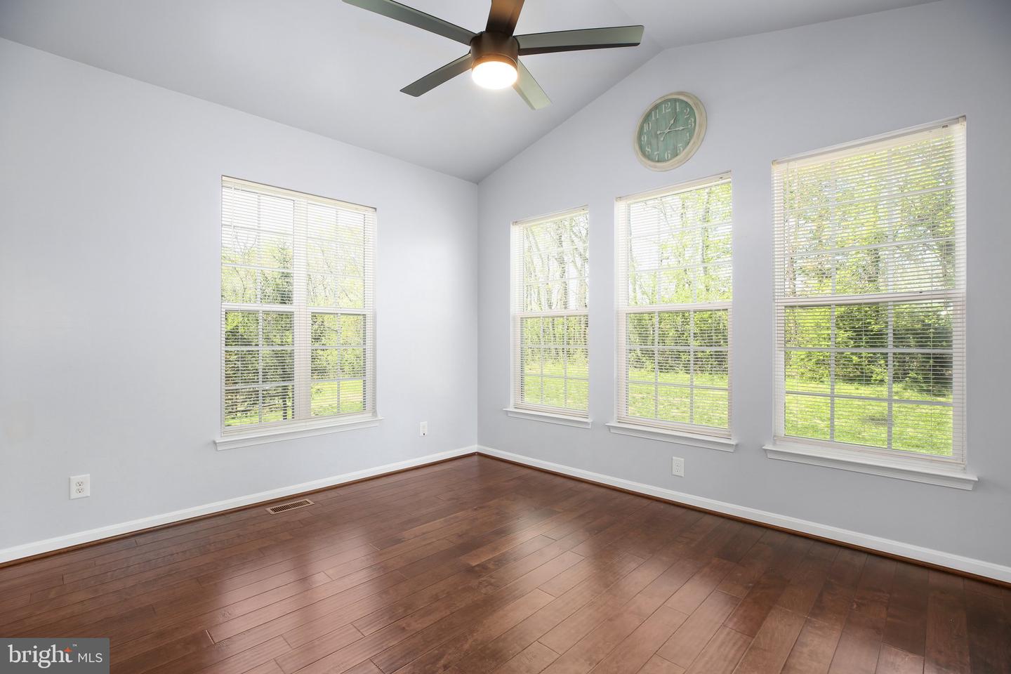 5194 LONGBOW RD, KING GEORGE, Virginia 22485, 4 Bedrooms Bedrooms, ,3 BathroomsBathrooms,Residential,For sale,5194 LONGBOW RD,VAKG2006472 MLS # VAKG2006472