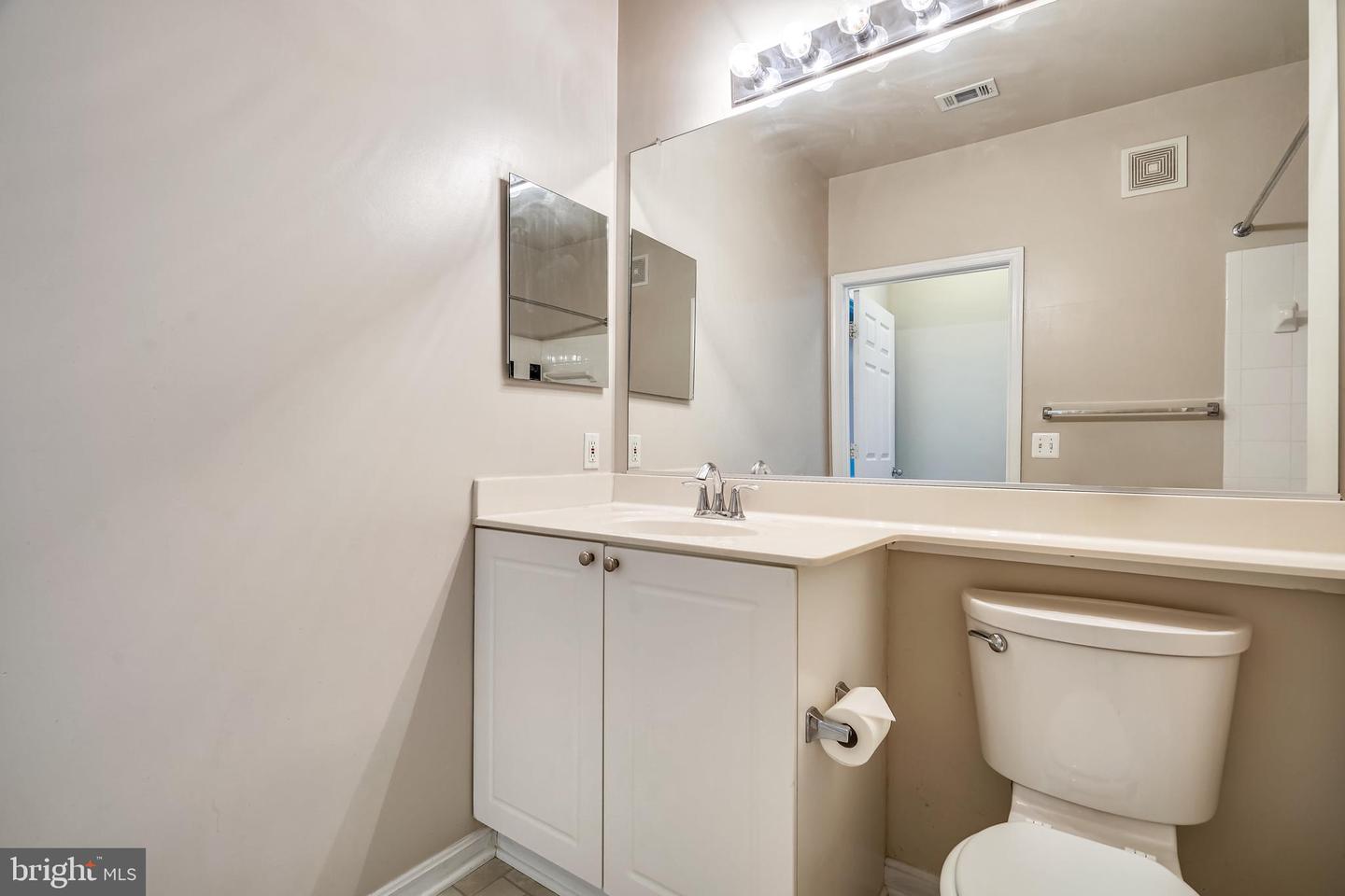 9486 VIRGINIA CENTER BLVD #316, VIENNA, Virginia 22181, 1 Bedroom Bedrooms, ,1 BathroomBathrooms,Residential,For sale,9486 VIRGINIA CENTER BLVD #316,VAFX2243152 MLS # VAFX2243152