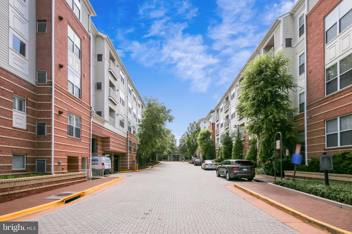 9486 VIRGINIA CENTER BLVD #316, VIENNA, Virginia 22181, 1 Bedroom Bedrooms, ,1 BathroomBathrooms,Residential,For sale,9486 VIRGINIA CENTER BLVD #316,VAFX2243152 MLS # VAFX2243152