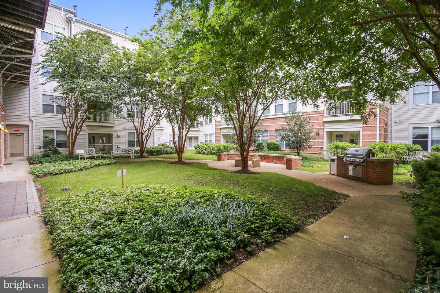 9486 VIRGINIA CENTER BLVD #316, VIENNA, Virginia 22181, 1 Bedroom Bedrooms, ,1 BathroomBathrooms,Residential,For sale,9486 VIRGINIA CENTER BLVD #316,VAFX2243152 MLS # VAFX2243152