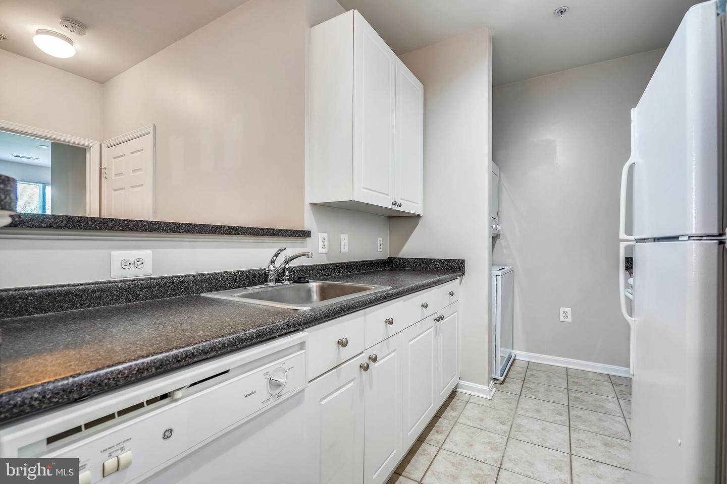 9486 VIRGINIA CENTER BLVD #316, VIENNA, Virginia 22181, 1 Bedroom Bedrooms, ,1 BathroomBathrooms,Residential,For sale,9486 VIRGINIA CENTER BLVD #316,VAFX2243152 MLS # VAFX2243152