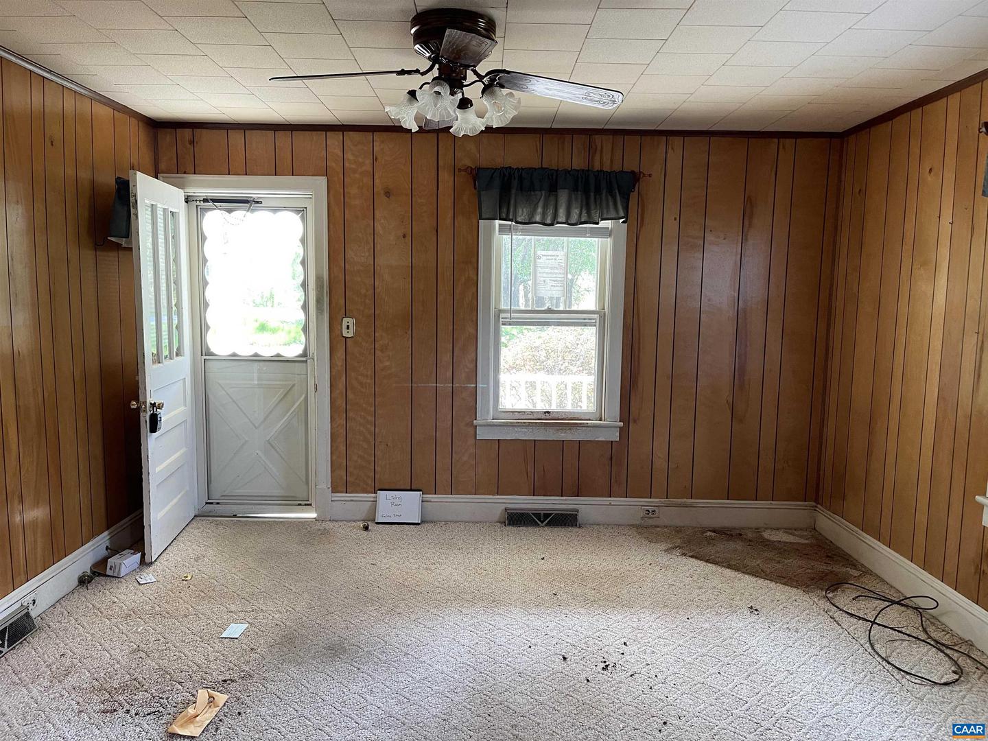 6932 ROCKFISH RIVER RD, SCHUYLER, Virginia 22969, 3 Bedrooms Bedrooms, ,1 BathroomBathrooms,Residential,For sale,6932 ROCKFISH RIVER RD,664965 MLS # 664965