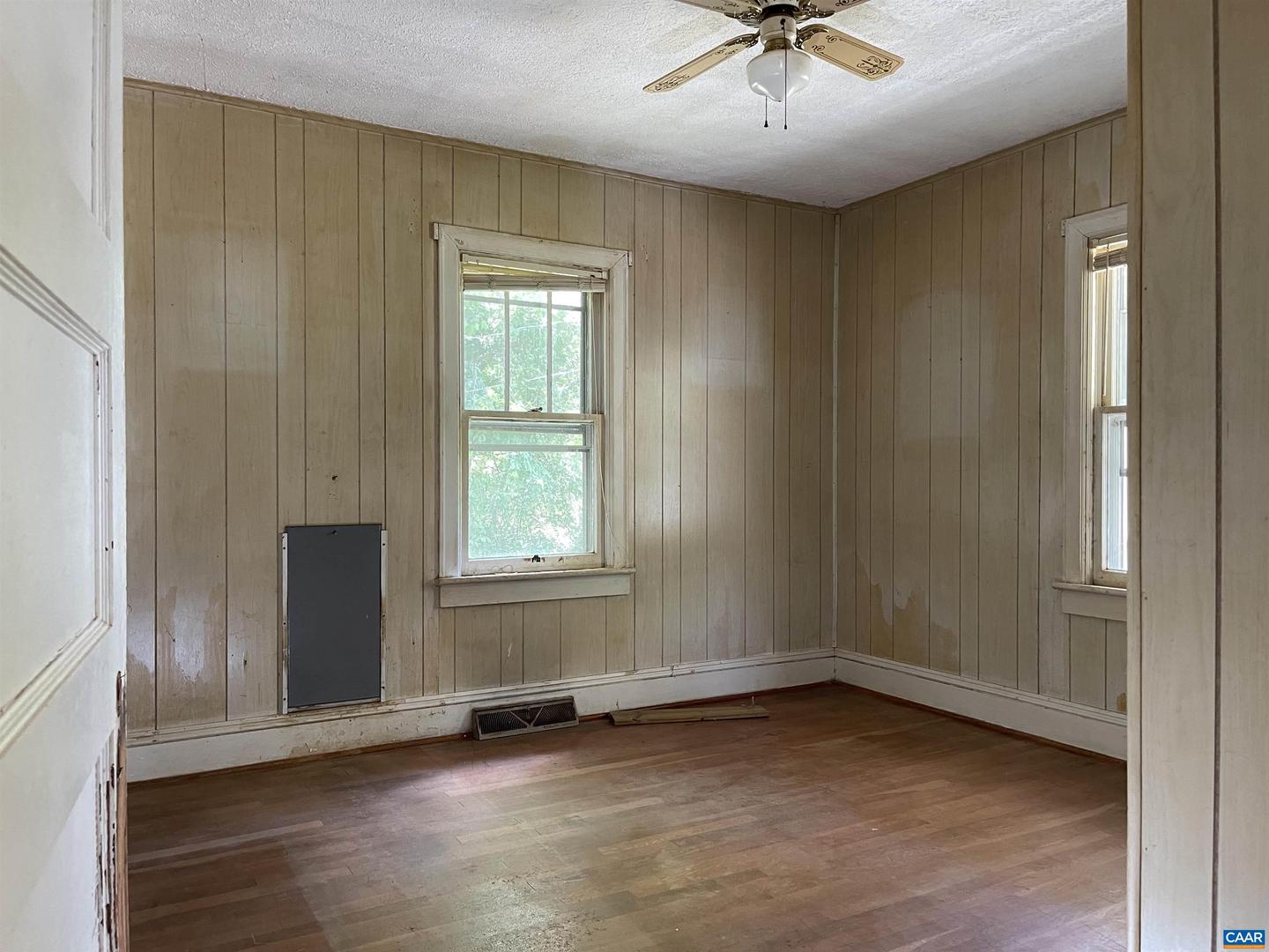 6932 ROCKFISH RIVER RD, SCHUYLER, Virginia 22969, 3 Bedrooms Bedrooms, ,1 BathroomBathrooms,Residential,For sale,6932 ROCKFISH RIVER RD,664965 MLS # 664965