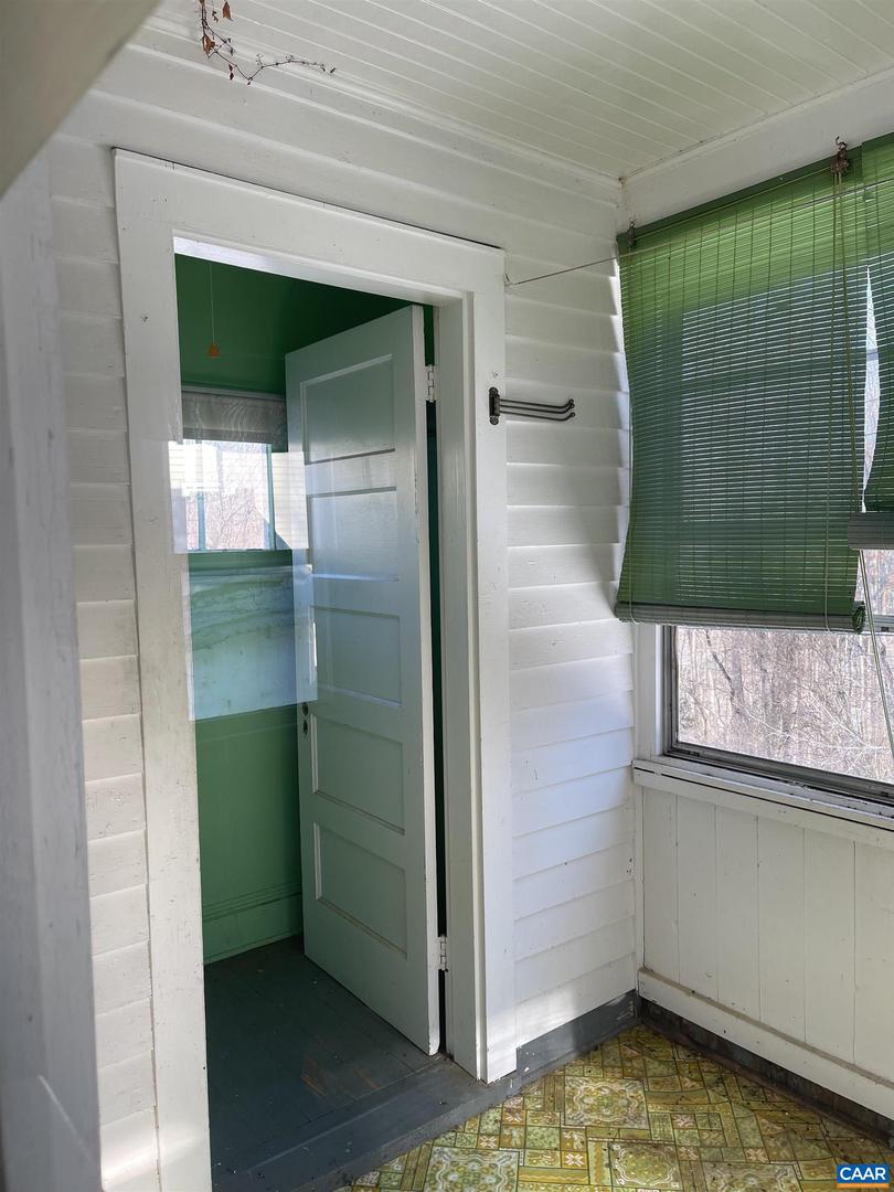 6932 ROCKFISH RIVER RD, SCHUYLER, Virginia 22969, 3 Bedrooms Bedrooms, ,1 BathroomBathrooms,Residential,For sale,6932 ROCKFISH RIVER RD,664965 MLS # 664965