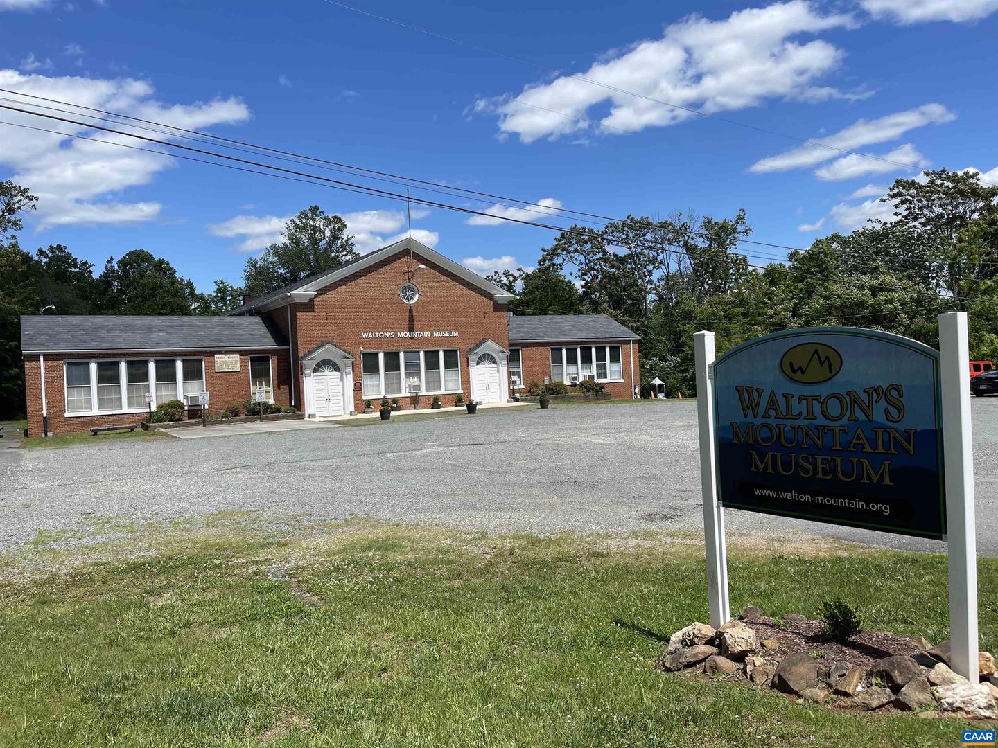 6932 ROCKFISH RIVER RD, SCHUYLER, Virginia 22969, 3 Bedrooms Bedrooms, ,1 BathroomBathrooms,Residential,For sale,6932 ROCKFISH RIVER RD,664965 MLS # 664965