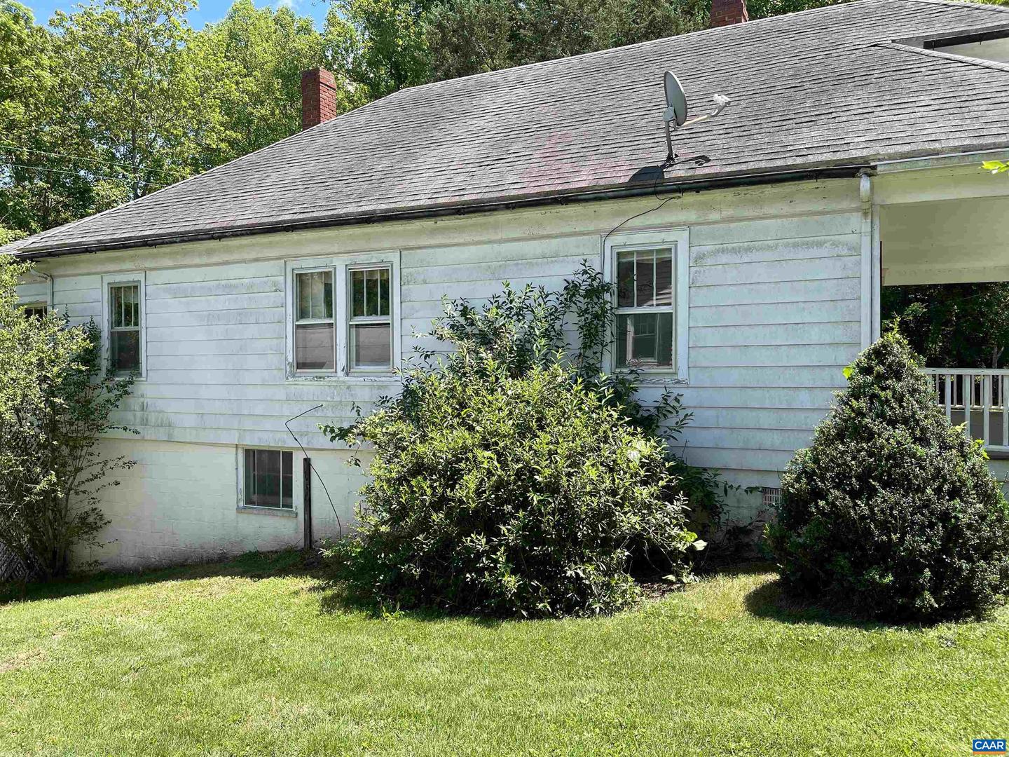 6932 ROCKFISH RIVER RD, SCHUYLER, Virginia 22969, 3 Bedrooms Bedrooms, ,1 BathroomBathrooms,Residential,For sale,6932 ROCKFISH RIVER RD,664965 MLS # 664965