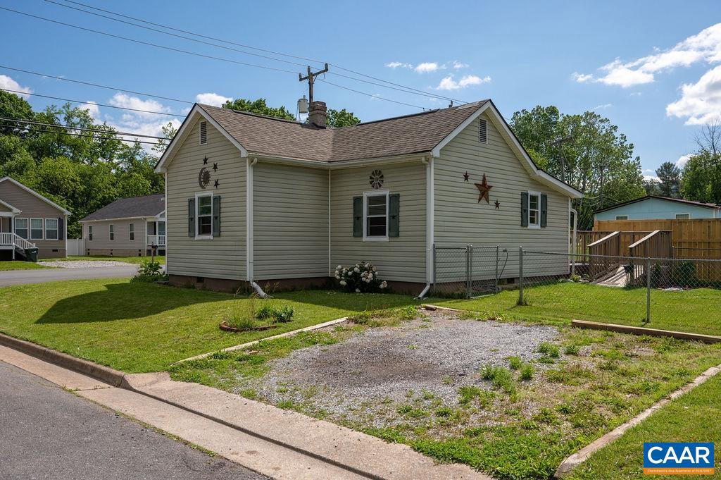 1600 A ST, WAYNESBORO, Virginia 22980, 1 Bedroom Bedrooms, ,1 BathroomBathrooms,Residential,For sale,1600 A ST,664969 MLS # 664969