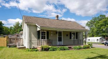 1600 A ST, WAYNESBORO, Virginia 22980, 1 Bedroom Bedrooms, ,1 BathroomBathrooms,Residential,For sale,1600 A ST,664969 MLS # 664969