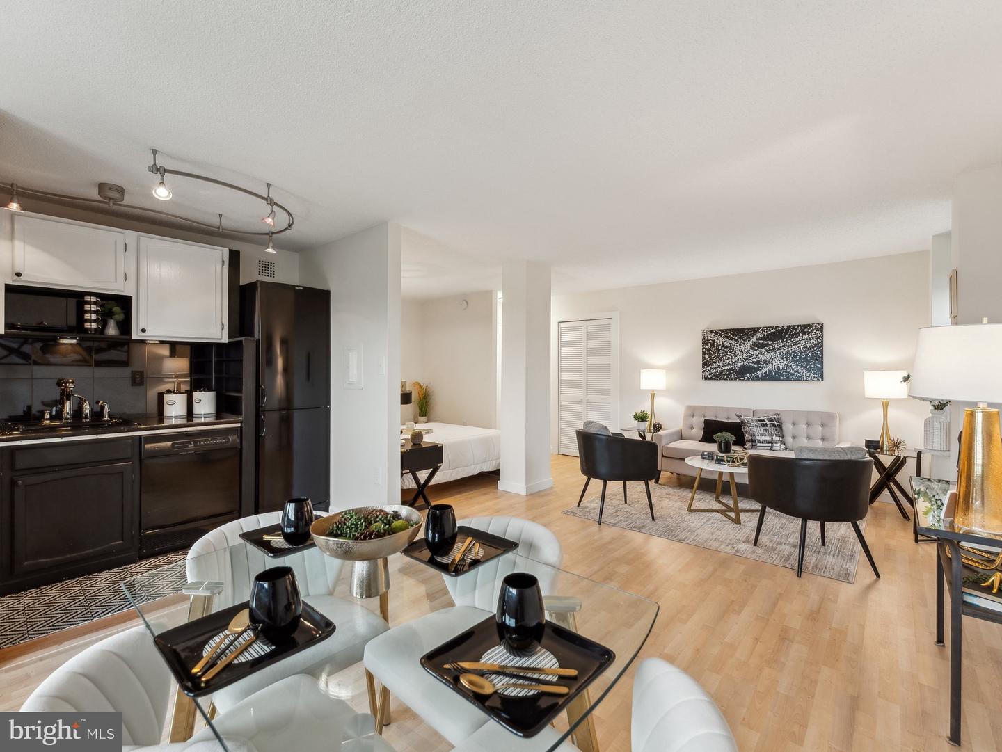 1816 NEW HAMPSHIRE AVE NW #909, WASHINGTON, District Of Columbia 20009, 1 Bedroom Bedrooms, ,1 BathroomBathrooms,Residential,For sale,1816 NEW HAMPSHIRE AVE NW #909,DCDC2191472 MLS # DCDC2191472
