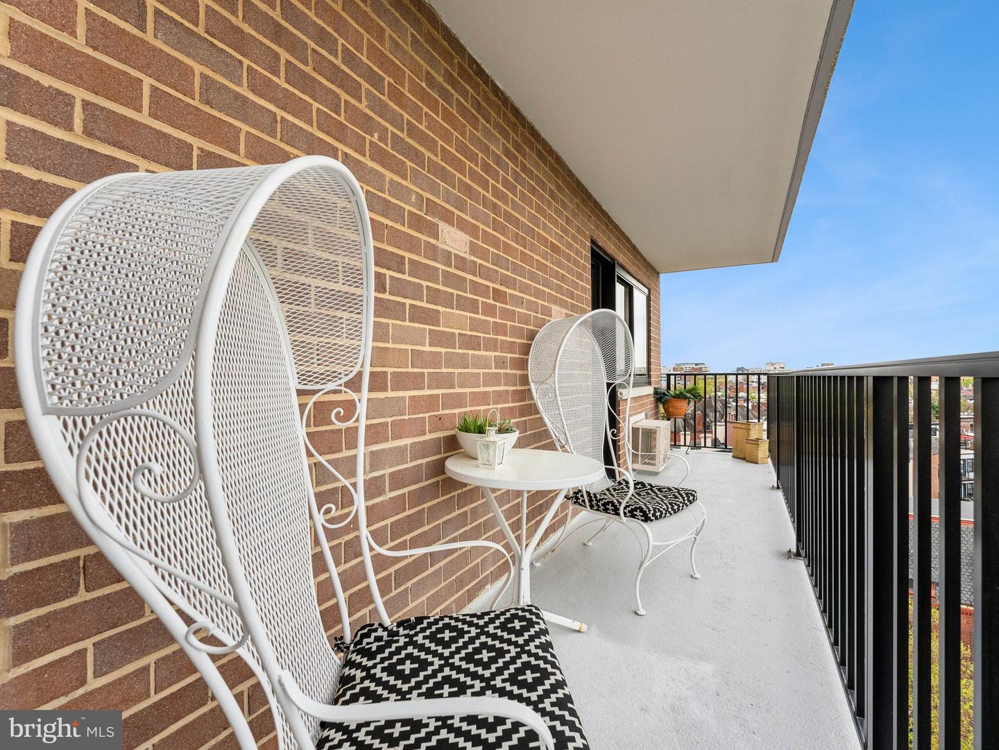 1816 NEW HAMPSHIRE AVE NW #909, WASHINGTON, District Of Columbia 20009, 1 Bedroom Bedrooms, ,1 BathroomBathrooms,Residential,For sale,1816 NEW HAMPSHIRE AVE NW #909,DCDC2191472 MLS # DCDC2191472