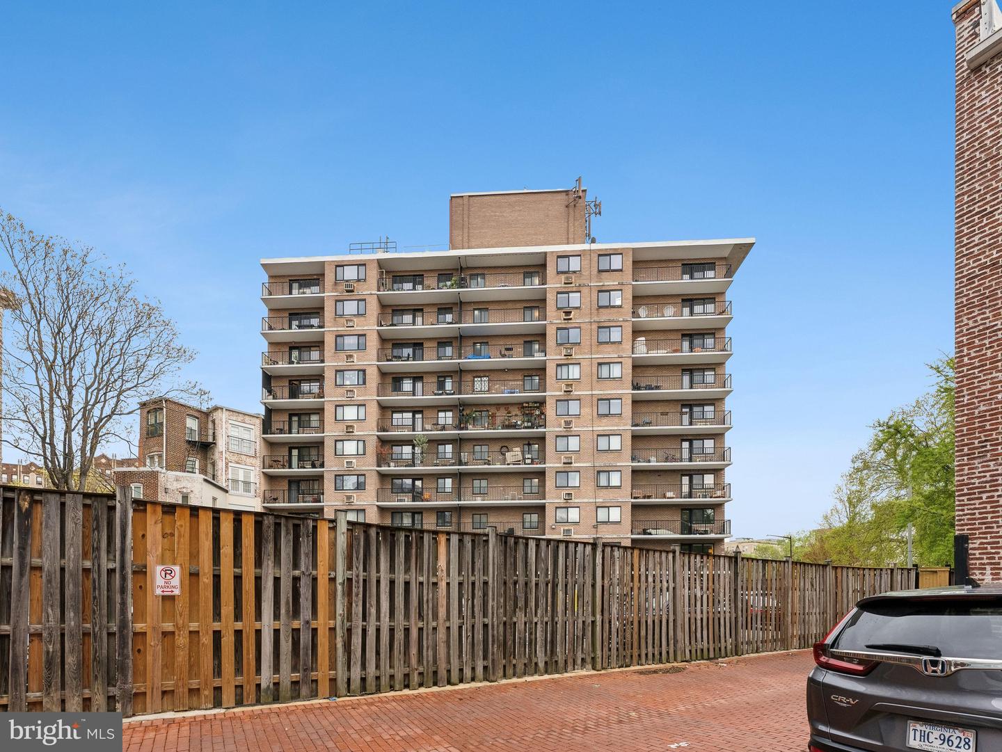 1816 NEW HAMPSHIRE AVE NW #909, WASHINGTON, District Of Columbia 20009, 1 Bedroom Bedrooms, ,1 BathroomBathrooms,Residential,For sale,1816 NEW HAMPSHIRE AVE NW #909,DCDC2191472 MLS # DCDC2191472