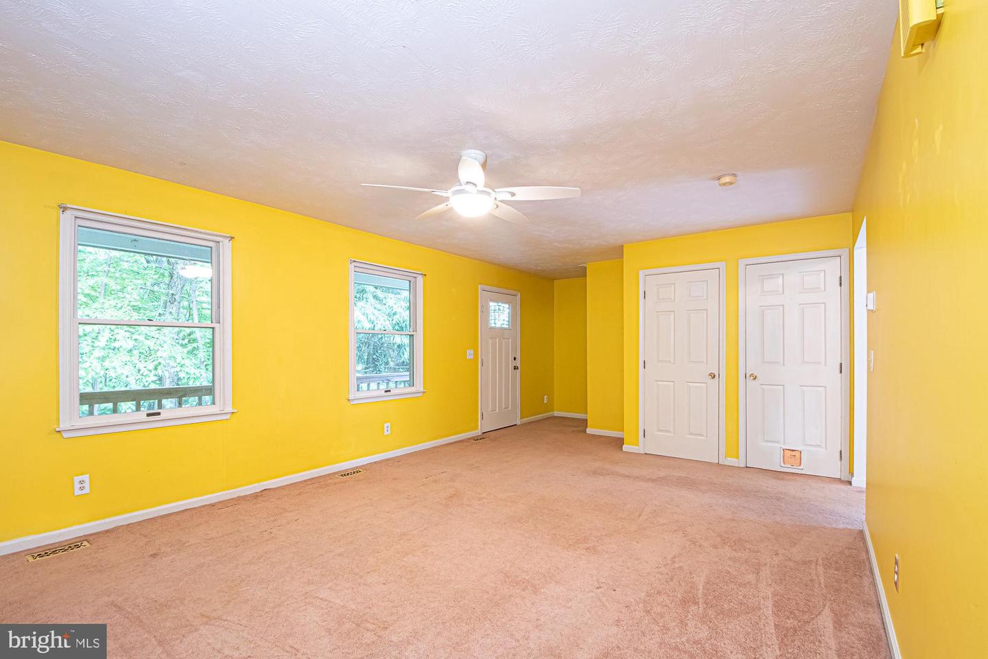 302 PARKSIDE RD, LINDEN, Virginia 22642, 3 Bedrooms Bedrooms, ,2 BathroomsBathrooms,Residential,For sale,302 PARKSIDE RD,VAWR2010800 MLS # VAWR2010800